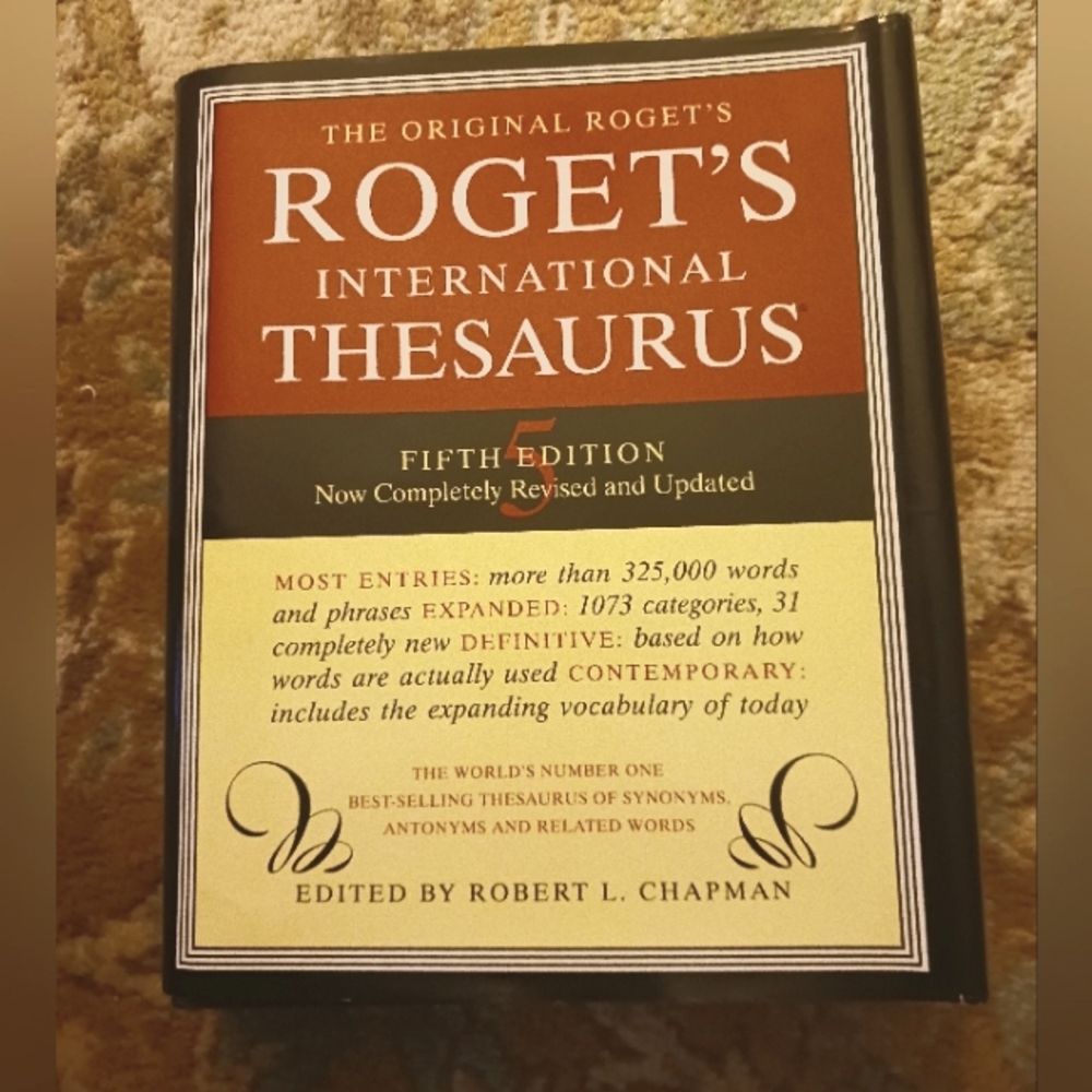 Roget's International Thesaurus 5th Edition 1992  Pre-owned very good condition